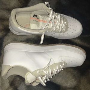 White Nike sneakers size 10.5